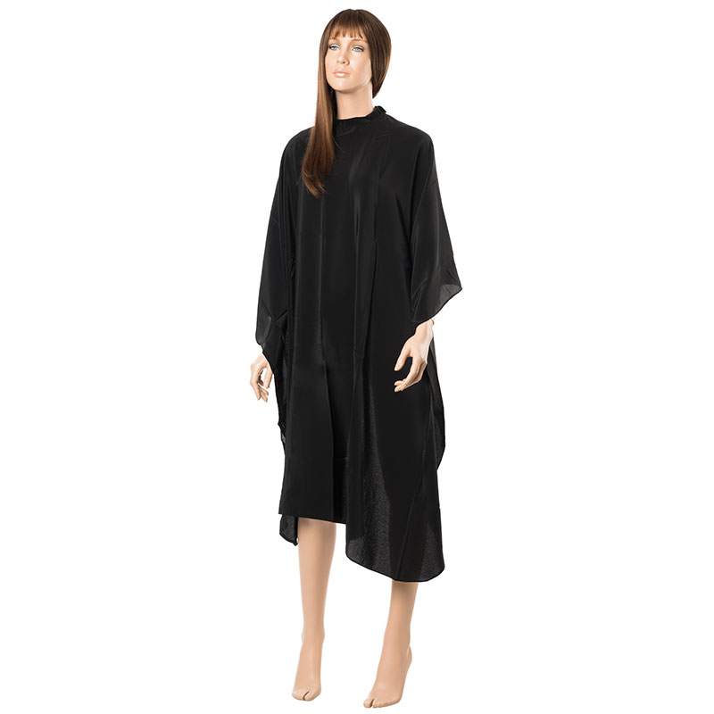 MODEL Cutting Cape
